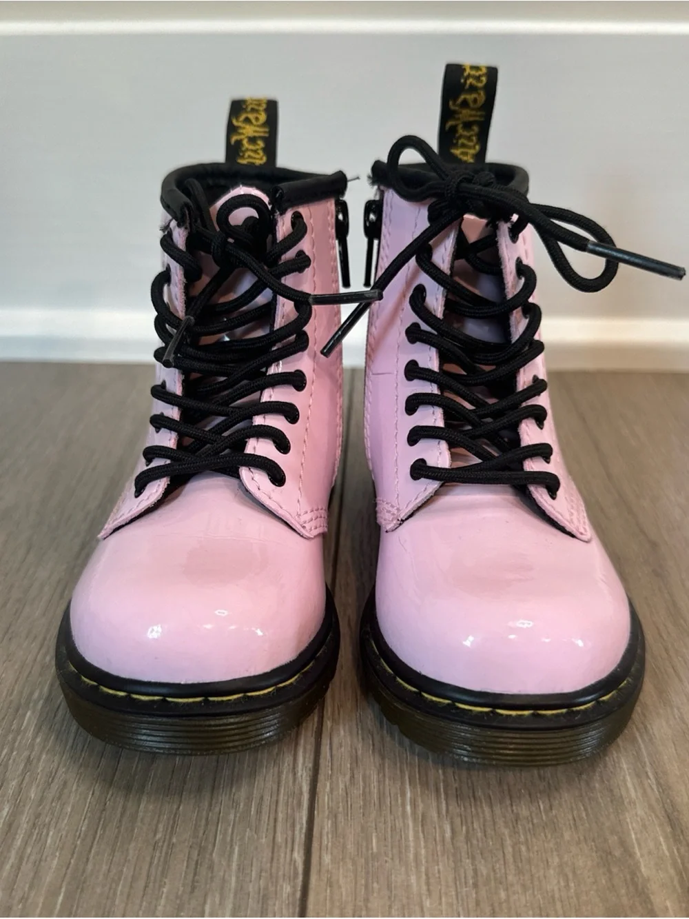 DR DOC MARTENS Girls Toddler Size 7 Pink Boots Shoes Brooklee Patent Leather Zip